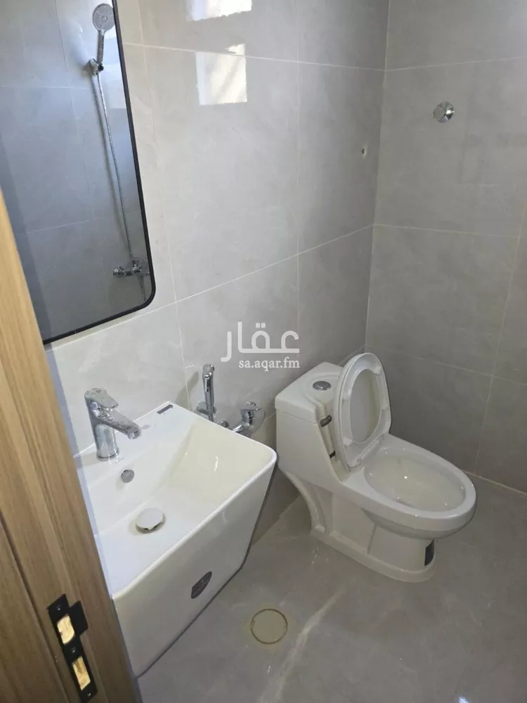 شقة للإيجار في شارع ابي جعفر المنصور, حي الشهداء, مدينة الرياض, منطقة الرياض