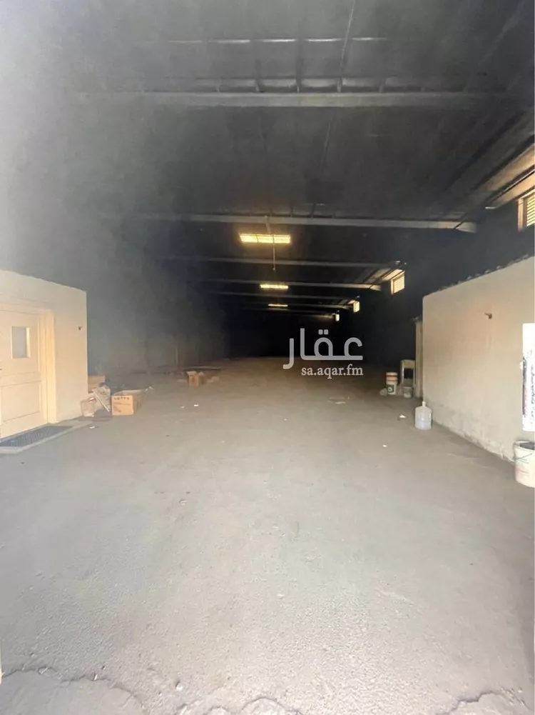 مستودع للإيجار في شارع ملحة, حي المروة, مدينة الرياض, منطقة الرياض