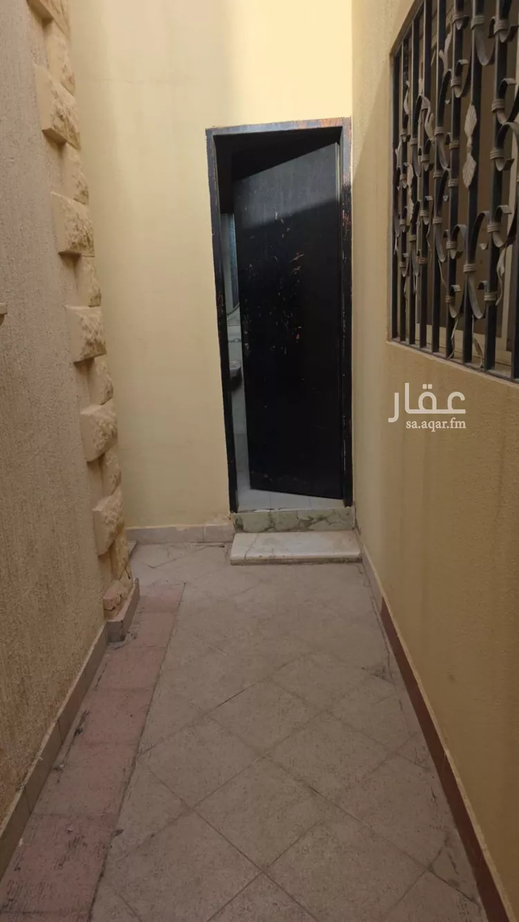 فيلا للبيع في شارع ابن الطفيل, حي الوادي, مدينة الرياض, منطقة الرياض صورة 2