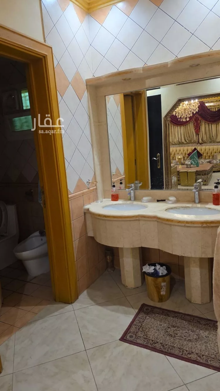 فيلا للبيع في شارع ابن الطفيل, حي الوادي, مدينة الرياض, منطقة الرياض صورة 5