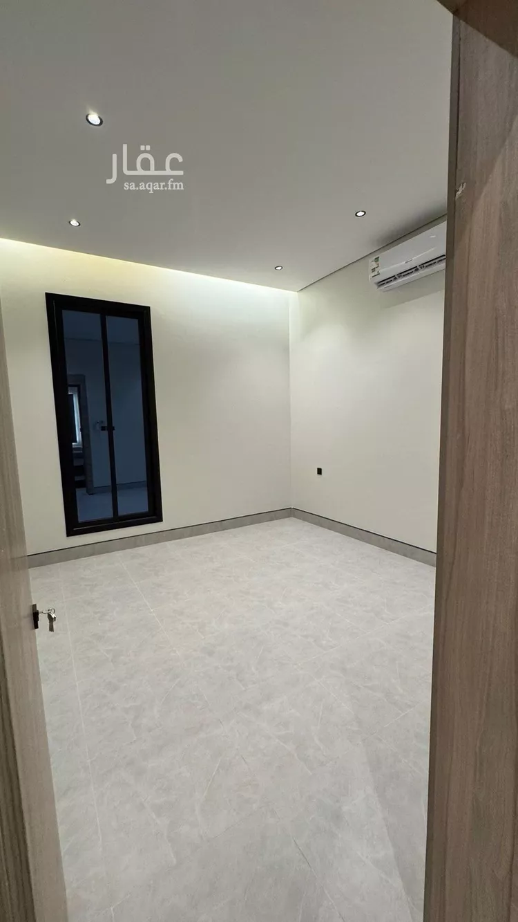 دور للبيع في شارع السلطان قابوس بن سعيد, حي المعيزيلة, مدينة الرياض, منطقة الرياض صورة 5