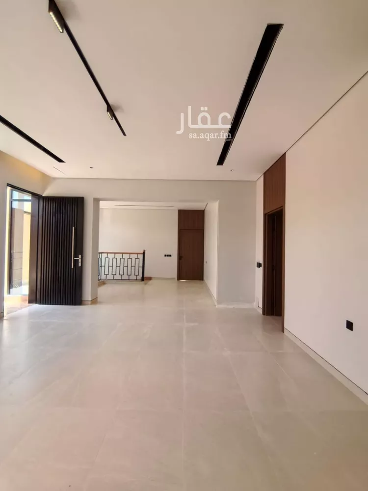 فيلا للبيع في شارع السكك, حي الزهرة, مدينة الرياض, منطقة الرياض صورة 3