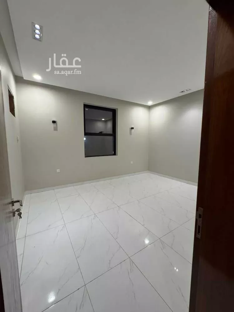 شقة للبيع في شارع ام قابل, حي الرحاب 2, مدينة جازان, منطقة جازان صورة 2