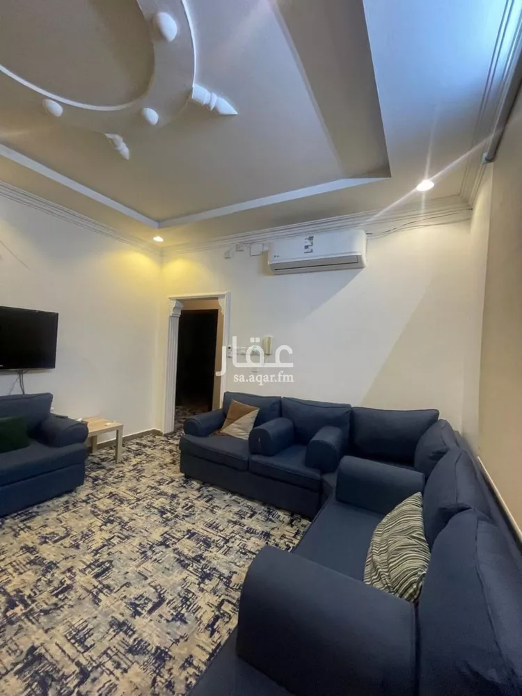 فيلا للبيع في شارع الرشاد, حي إشبيلية, مدينة الرياض, منطقة الرياض صورة 2