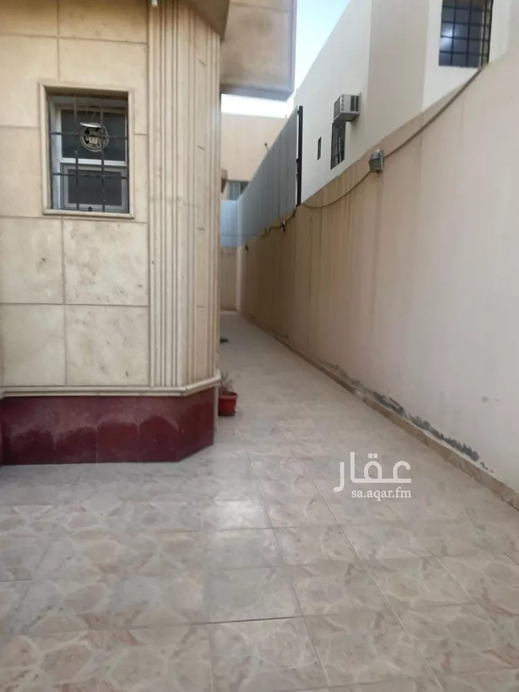 فيلا للبيع في شارع الرشاد, حي إشبيلية, مدينة الرياض, منطقة الرياض صورة 5