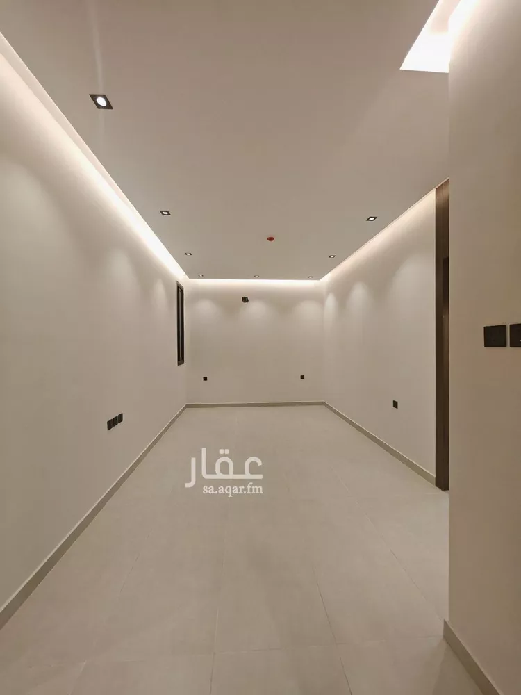 دور للبيع في شارع خالد الاسدي, حي العوالي, مدينة الرياض, منطقة الرياض صورة 3