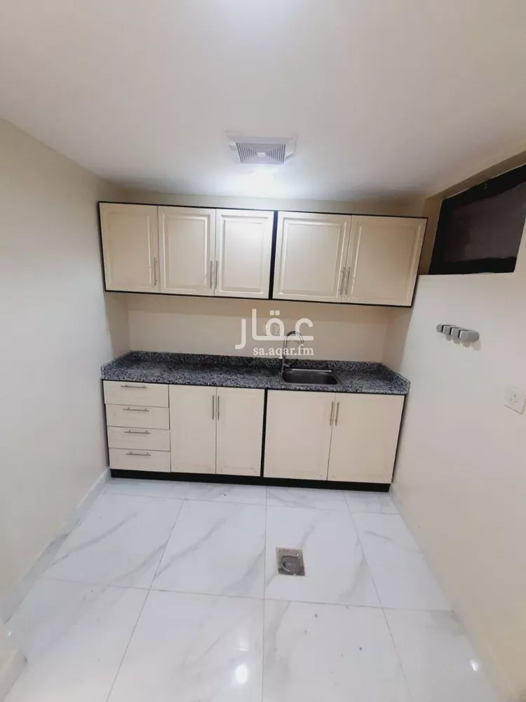 شقة للإيجار في شارع ابن صنعين, حي العليا, مدينة الرياض, منطقة الرياض صورة 2