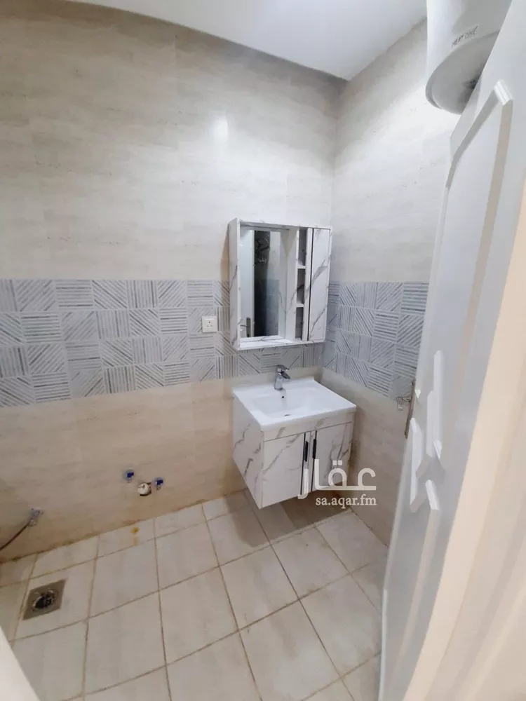 شقة للإيجار في شارع مالك بن خلف, حي العليا, مدينة الرياض, منطقة الرياض