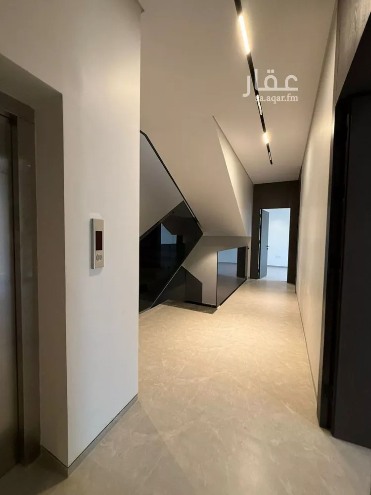 فيلا للبيع في شارع أحمد بن بكر بن بقية, حي العارض, مدينة الرياض, منطقة الرياض صورة 5