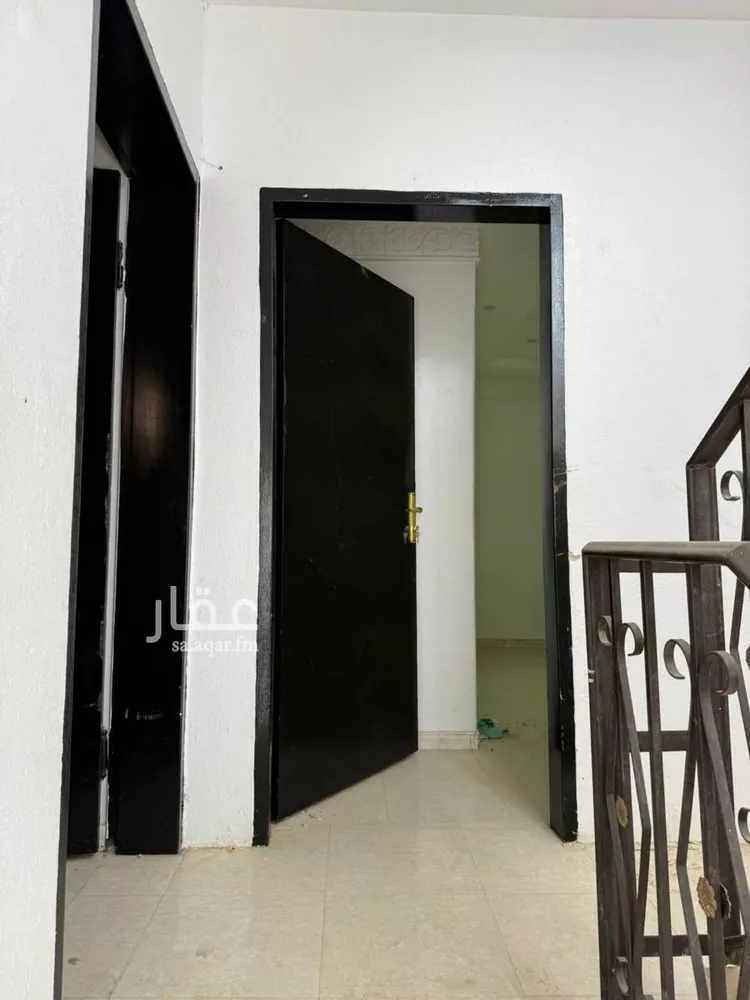 Floor for Rent in Riyadh Ad Dar Al Baida صورة 2