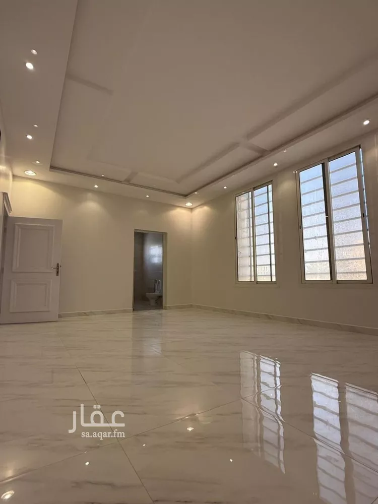 فيلا للإيجار في شارع الجنابي, حي العارض, مدينة الرياض, منطقة الرياض صورة 2