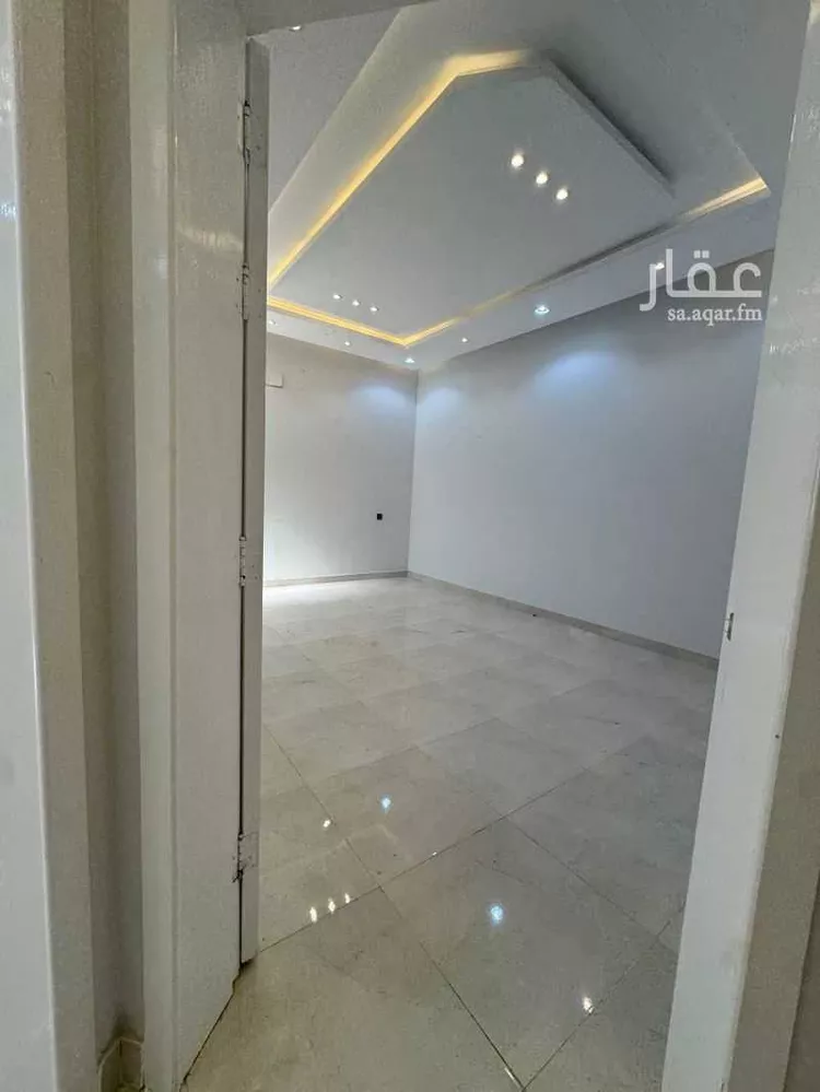 شقة للبيع في شارع شارع العاقولة, حي العقيق, مدينة أبها, منطقة عسير صورة 2