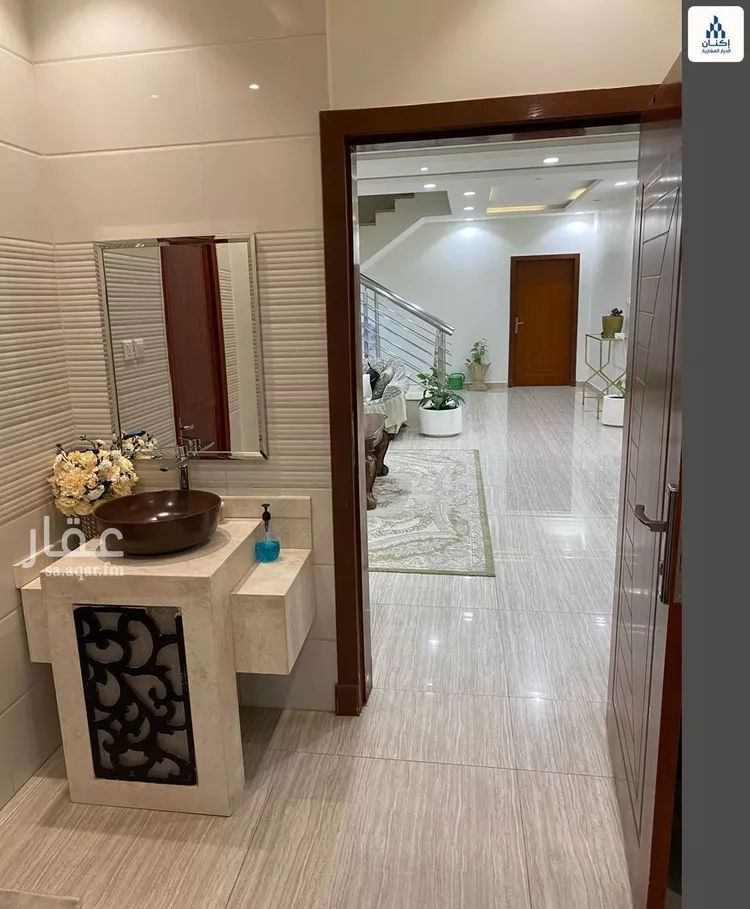 فيلا للبيع في شارع الساعى, حي الفيحاء, مدينة الرياض, منطقة الرياض صورة 2