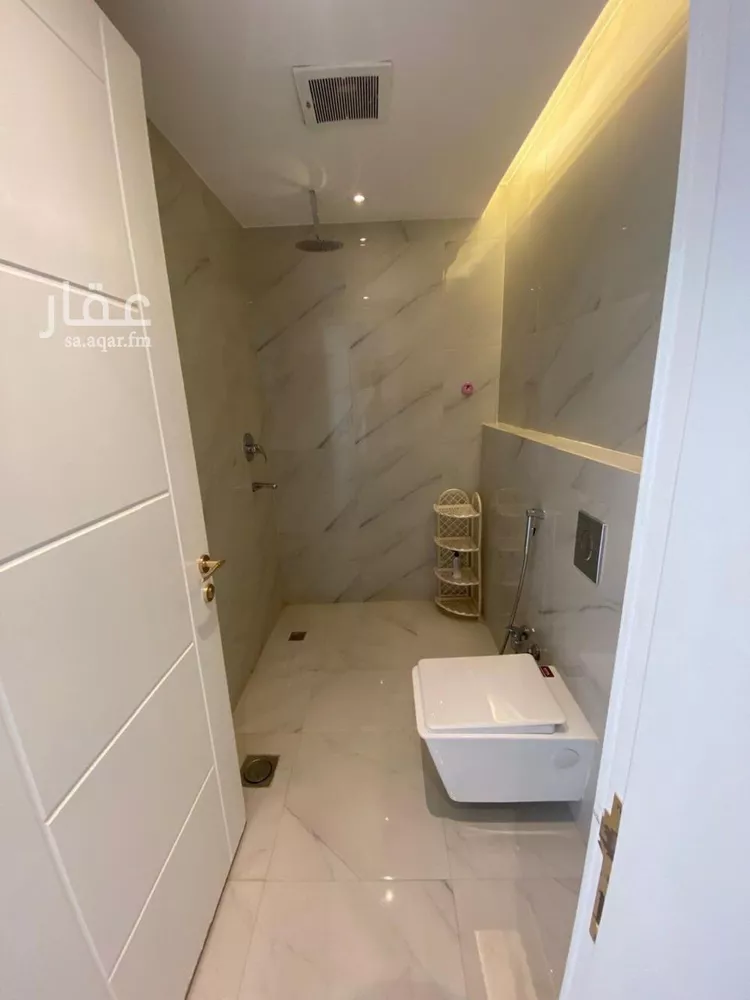 شقة للإيجار في شارع رقم 326, حي الملقا, مدينة الرياض, منطقة الرياض صورة 5