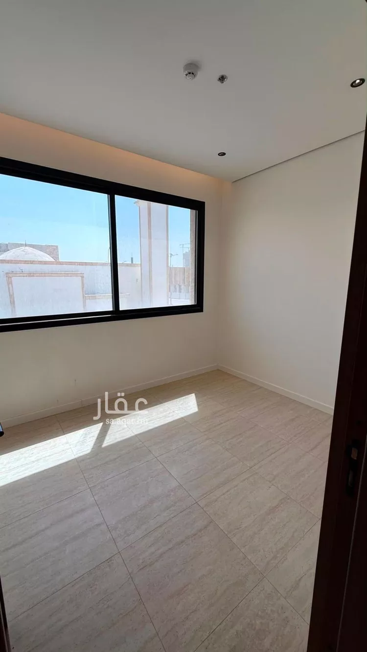 شقة للإيجار في شارع محمد بن عبدالعزيز العجاجي, حي القيروان, مدينة الرياض, منطقة الرياض صورة 2