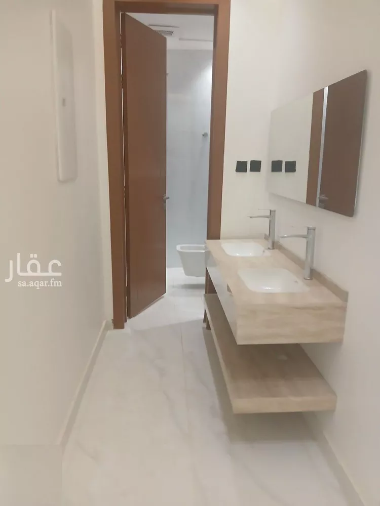 فيلا للإيجار في شارع رقم 154, حي الجنادرية, مدينة الرياض, منطقة الرياض 8