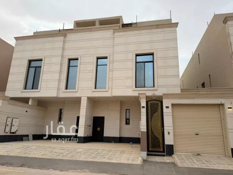 Floor for Sale in Riyadh Al Janadriyah