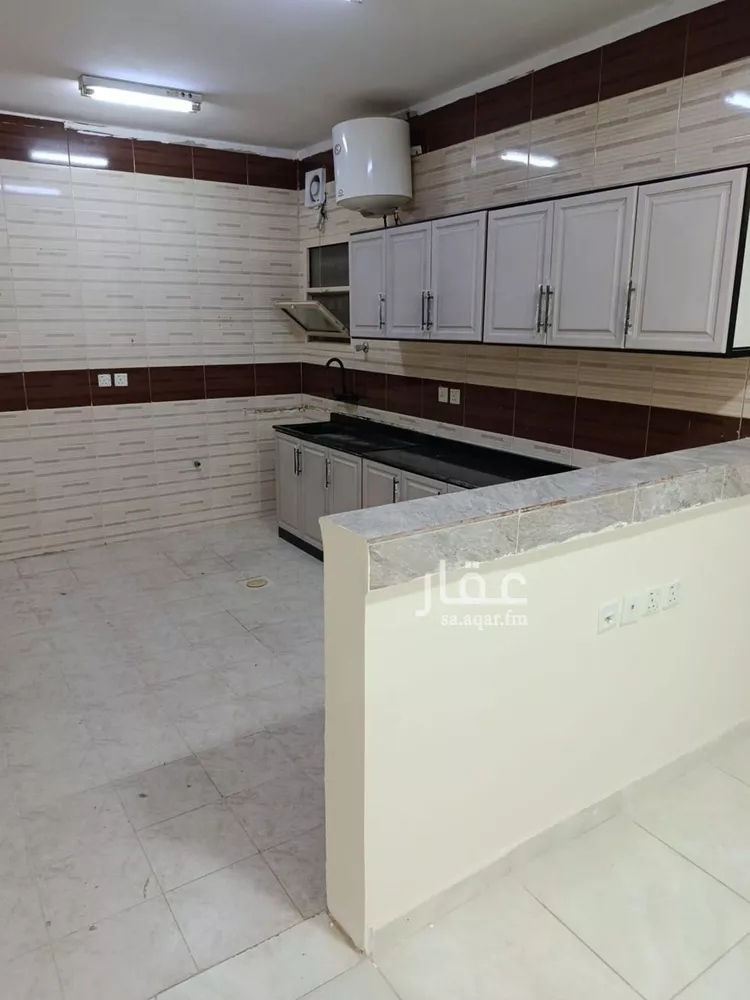 شقة للإيجار في شارع معاذ بن جبل, حي العزيزية, مدينة الرياض, منطقة الرياض 14