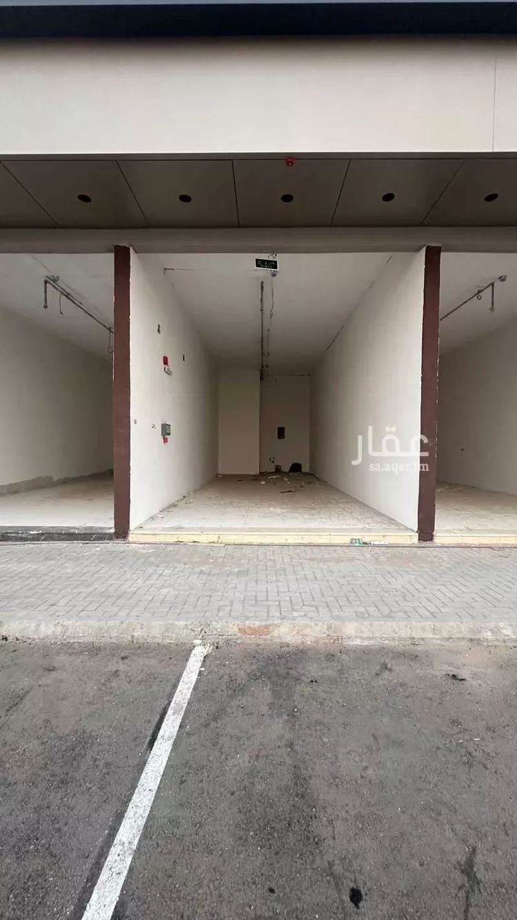 عمارة للإيجار في شارع عثمان بن صدقة, حي طويق, مدينة الرياض, منطقة الرياض صورة 3