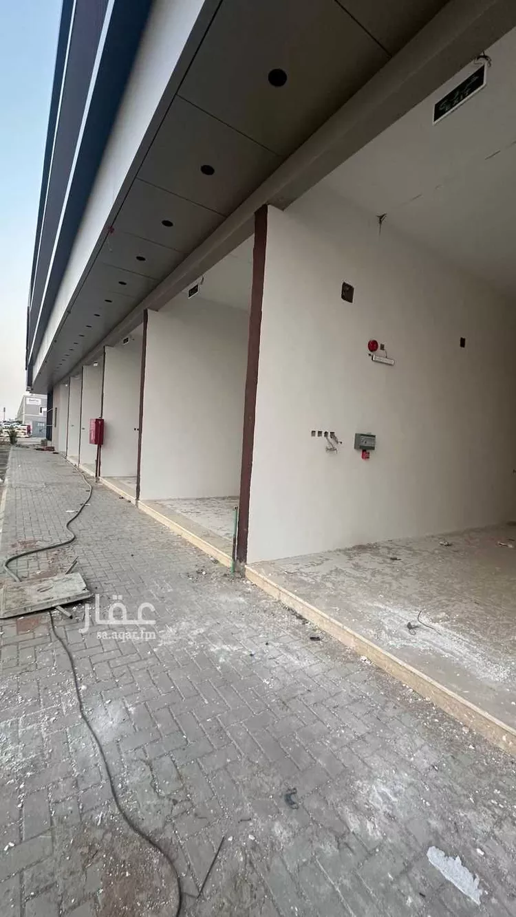 عمارة للإيجار في شارع عثمان بن صدقة, حي طويق, مدينة الرياض, منطقة الرياض صورة 5