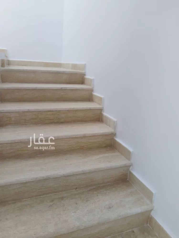 دور للبيع في شارع أحمد بن منيع البغوي, حي الرمال, مدينة الرياض, منطقة الرياض 9