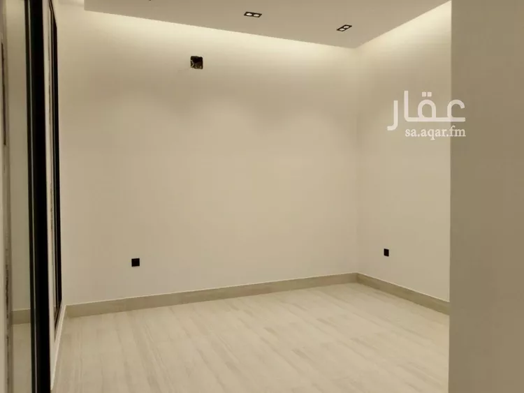 دور للبيع في شارع أحمد بن منيع البغوي, حي الرمال, مدينة الرياض, منطقة الرياض 8