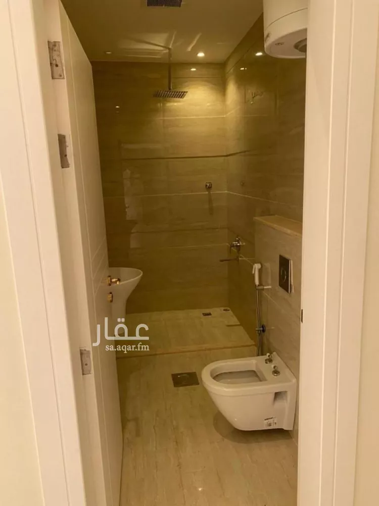 شقة للبيع في شارع رقم 298, حي الملقا, مدينة الرياض, منطقة الرياض صورة 4