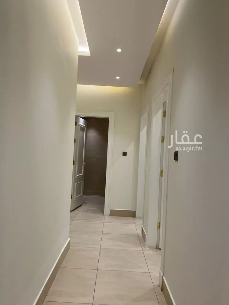 شقة للإيجار في شارع محمد بن عبدالعزيز الدغيثر, حي الملقا, مدينة الرياض, منطقة الرياض صورة 4