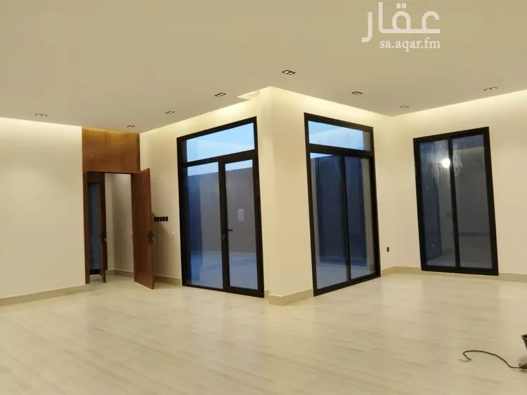 Floor for Sale in Riyadh Ar Rimal