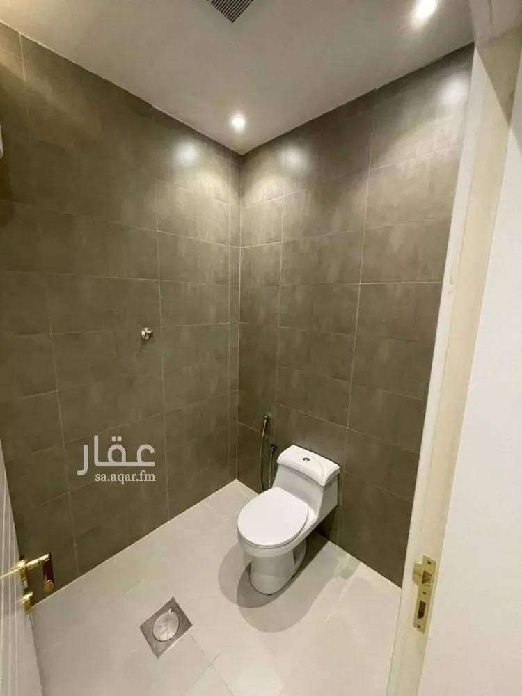 شقة للبيع في شارع رقم 298, حي الملقا, مدينة الرياض, منطقة الرياض 11