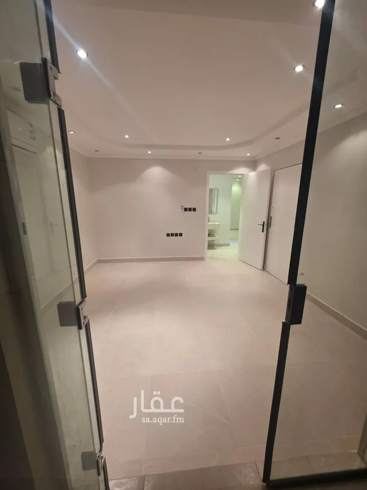 شقة للإيجار في شارع الأساعدة, حي الندى, مدينة الرياض, منطقة الرياض صورة 2