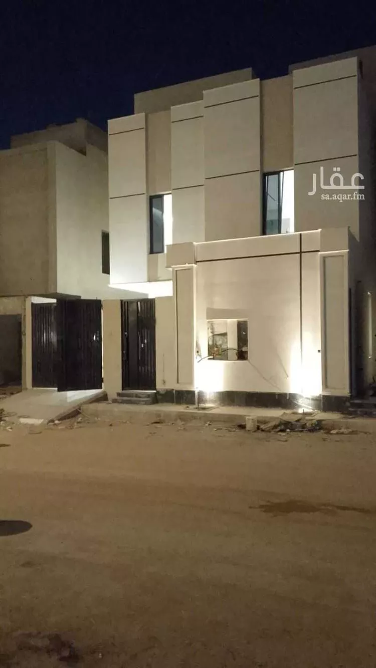 دور للبيع في شارع احمد بن عفيف, حي الجنادرية, مدينة الرياض, منطقة الرياض