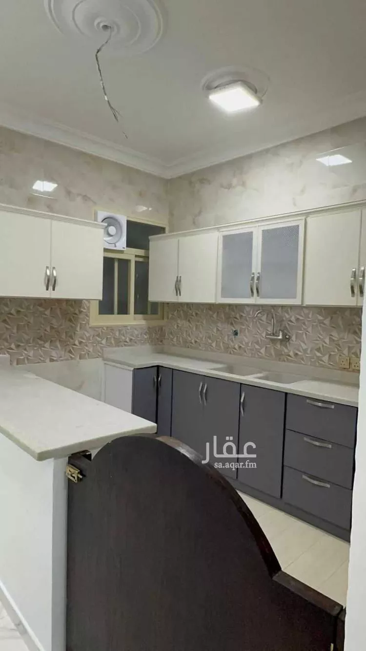 شقة للإيجار في شارع 21 الصفا ، حي الصفا ، ابها ، منطقة عسير صورة 5