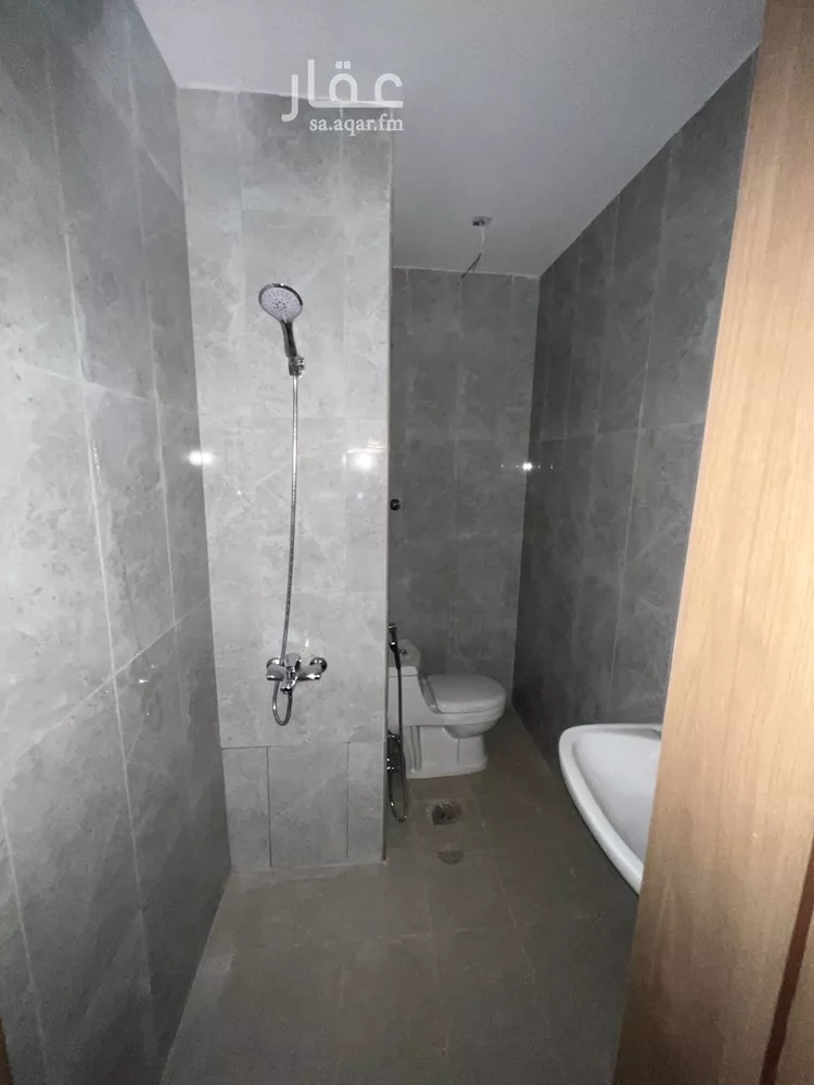 فيلا للإيجار في شارع ابراهيم بن غنيم, حي نمار, مدينة الرياض, منطقة الرياض 8
