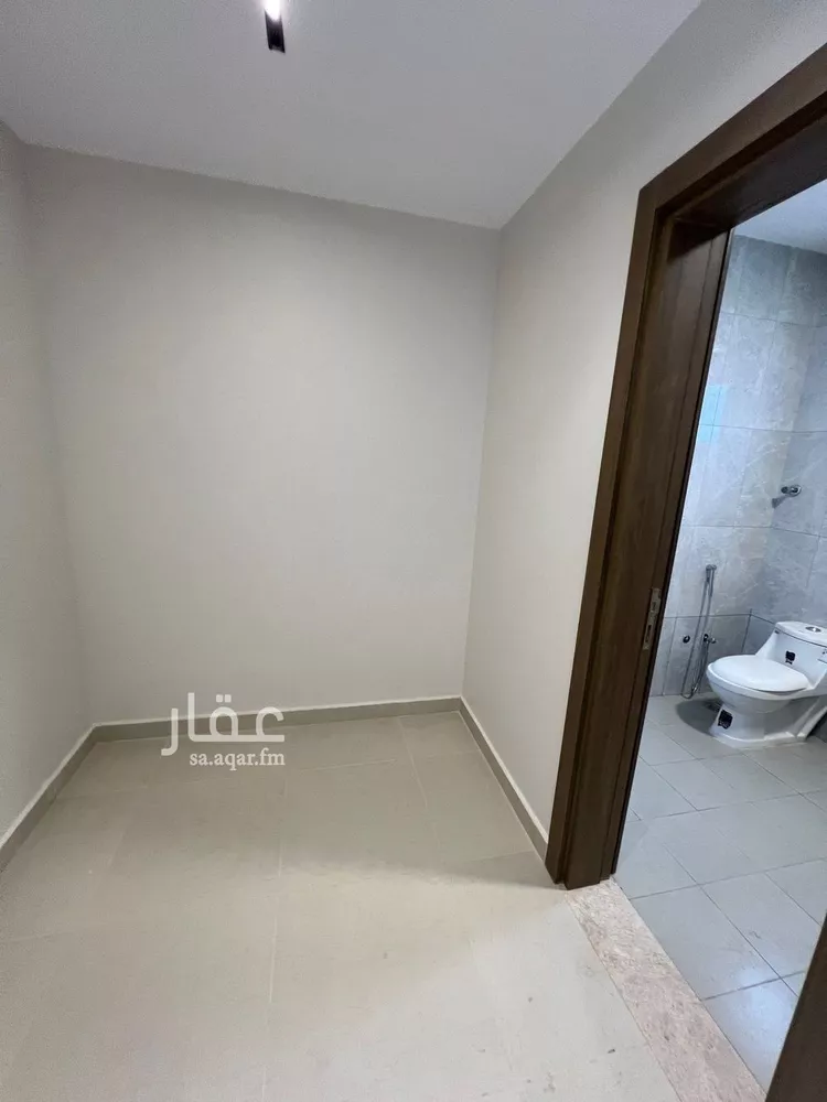 فيلا للإيجار في شارع المشتل, حي نمار, مدينة الرياض, منطقة الرياض 9