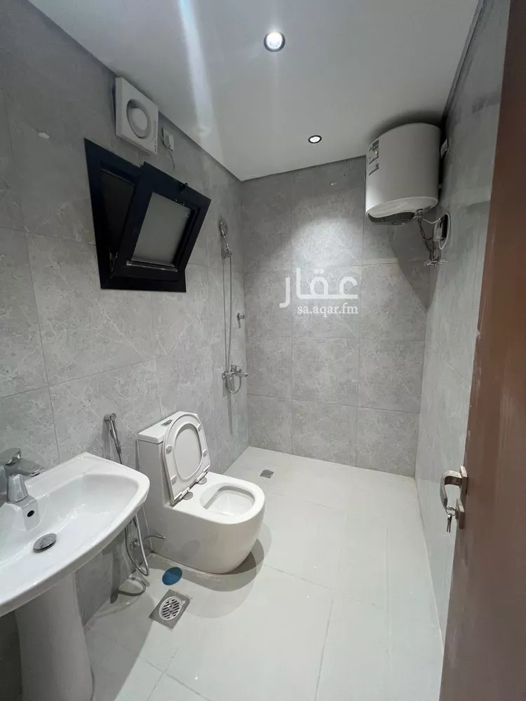 فيلا للإيجار في شارع المطري, حي نمار, مدينة الرياض, منطقة الرياض 19
