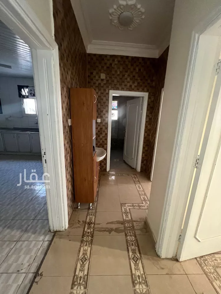 دور للإيجار في شارع زيد بن خارجة, حي شبرا, مدينة الرياض, منطقة الرياض صورة 4