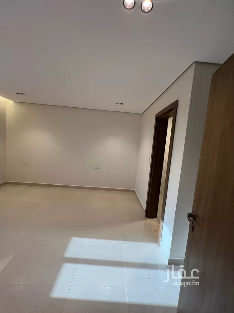 فيلا للإيجار في شارع المشتل, حي نمار, مدينة الرياض, منطقة الرياض 6