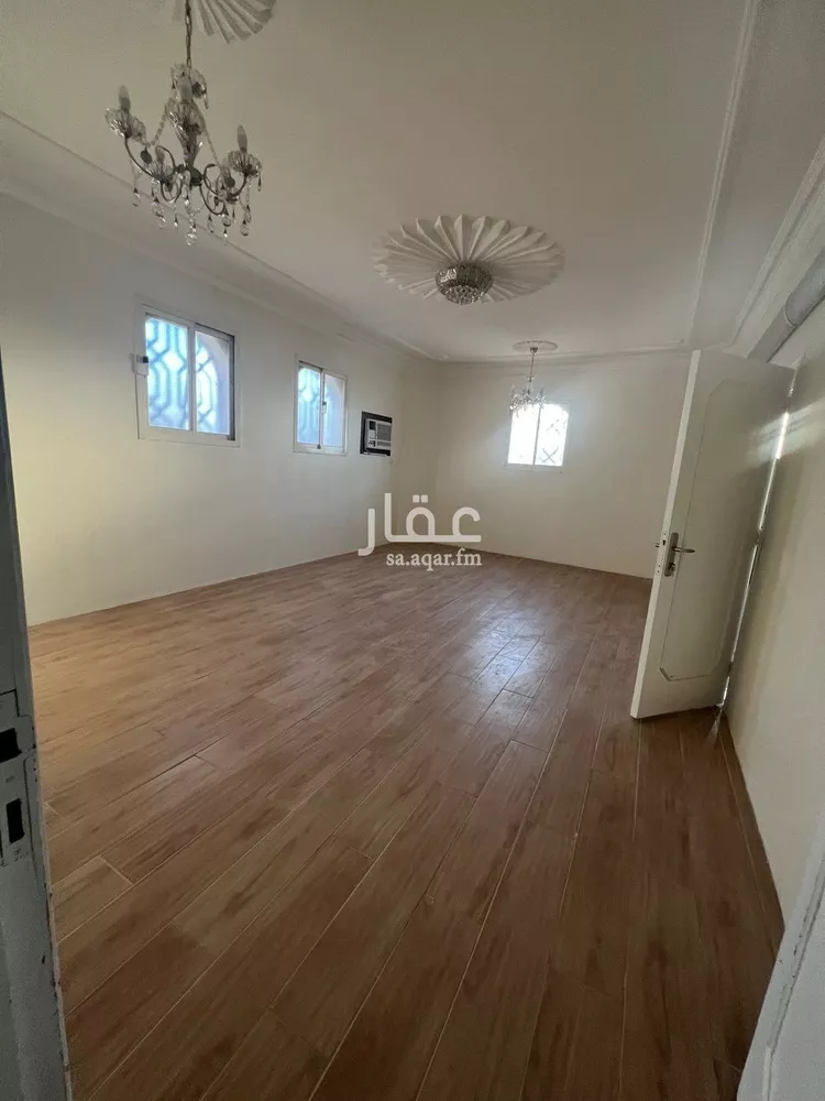 شقة للإيجار في شارع زيد بن خارجة, حي شبرا, مدينة الرياض, منطقة الرياض صورة 2