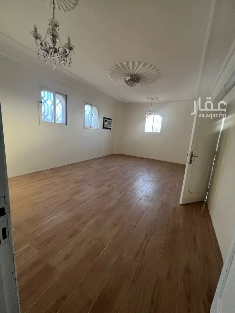 دور للإيجار في شارع زيد بن خارجة, حي شبرا, مدينة الرياض, منطقة الرياض صورة 2