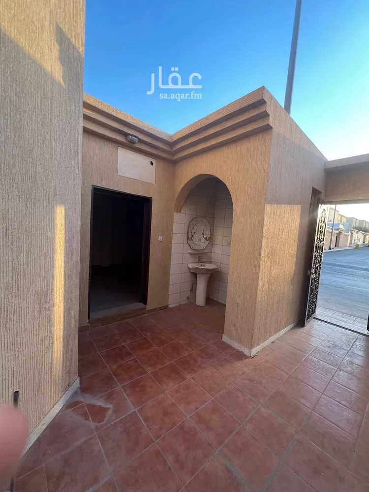 شقة للإيجار في شارع زيد بن خارجة, حي شبرا, مدينة الرياض, منطقة الرياض