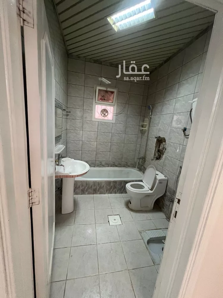 دور للإيجار في شارع زيد بن خارجة, حي شبرا, مدينة الرياض, منطقة الرياض صورة 2