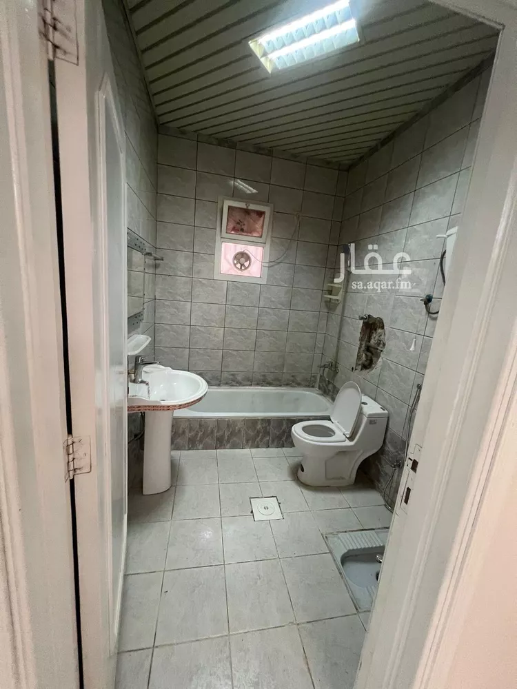 دور للإيجار في شارع زيد بن خارجة, حي شبرا, مدينة الرياض, منطقة الرياض صورة 3