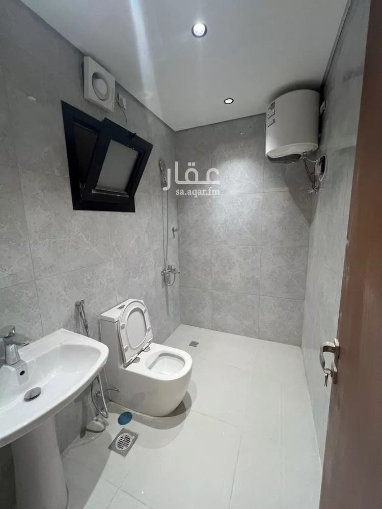 فيلا للإيجار في شارع المطري, حي نمار, مدينة الرياض, منطقة الرياض 14