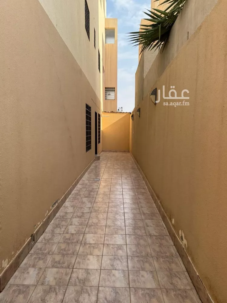 فيلا للإيجار في شارع علي الغاني, حي العوالي, مدينة الرياض, منطقة الرياض صورة 2