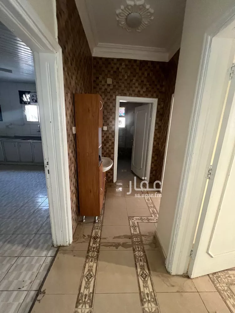 دور للإيجار في شارع زيد بن خارجة, حي شبرا, مدينة الرياض, منطقة الرياض صورة 4