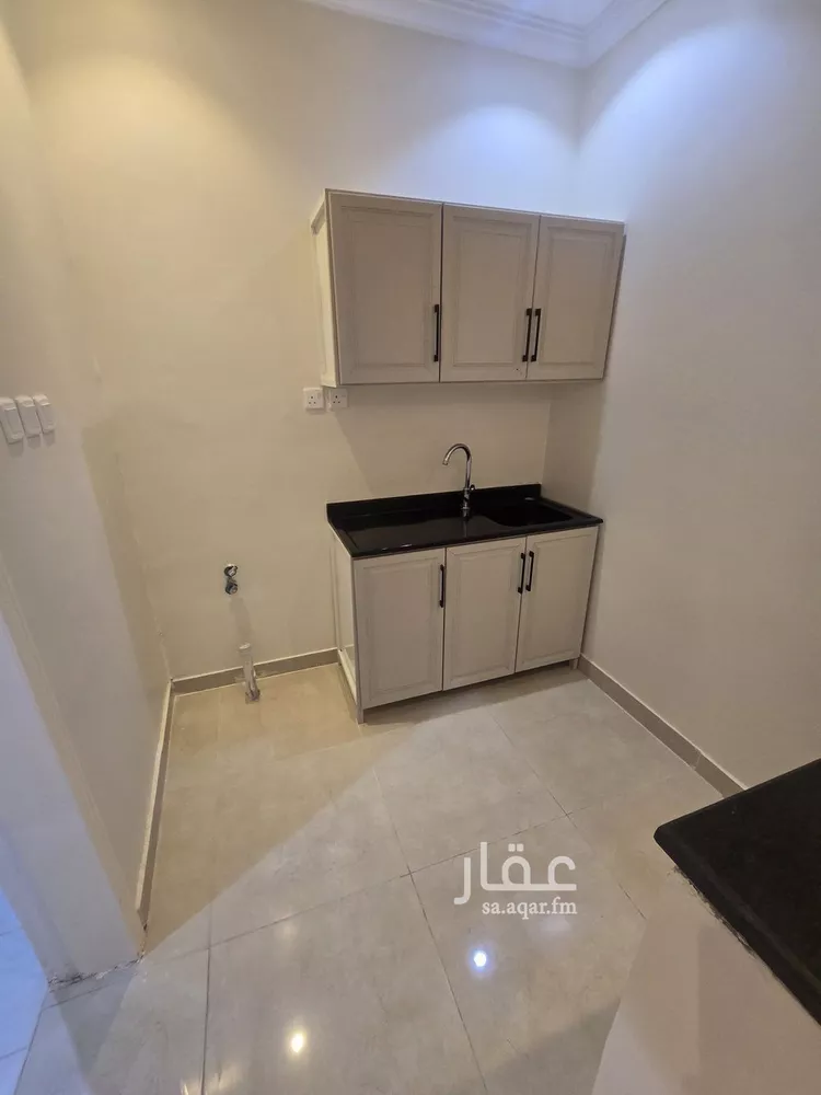 شقة للإيجار في شارع بعلبك, حي غرناطة, مدينة الرياض, منطقة الرياض صورة 3