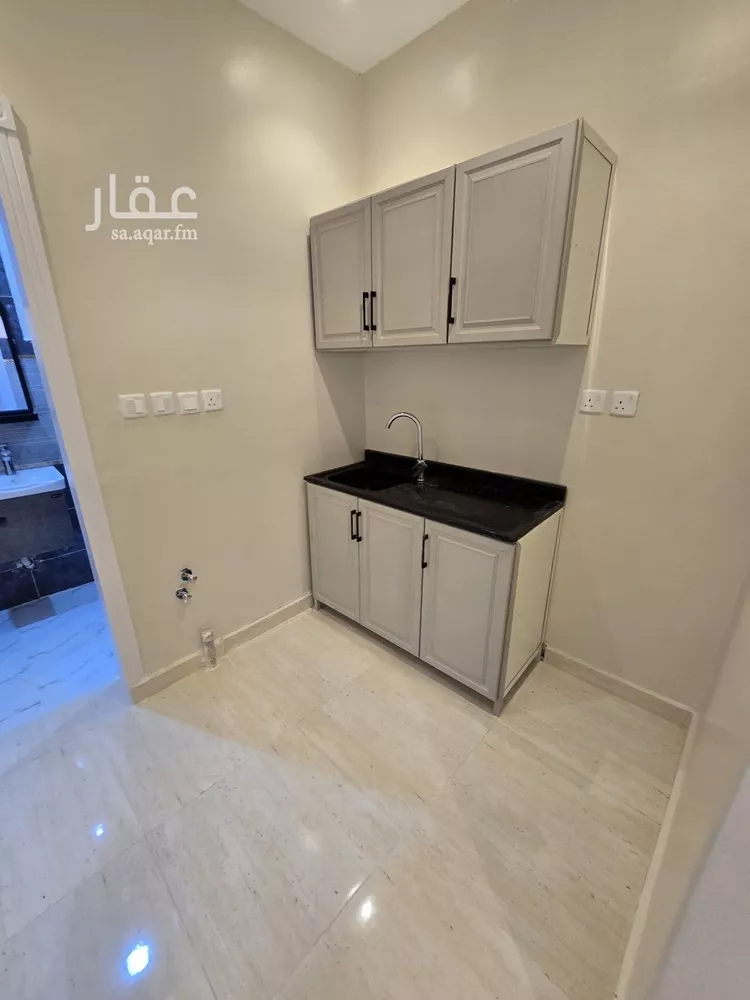 شقة للإيجار في شارع بعلبك, حي غرناطة, مدينة الرياض, منطقة الرياض