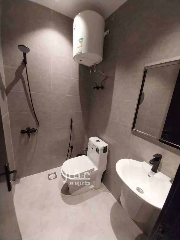 شقة للإيجار في شارع إسماعيل بن مبارك, حي الإزدهار, مدينة الرياض, منطقة الرياض صورة 3