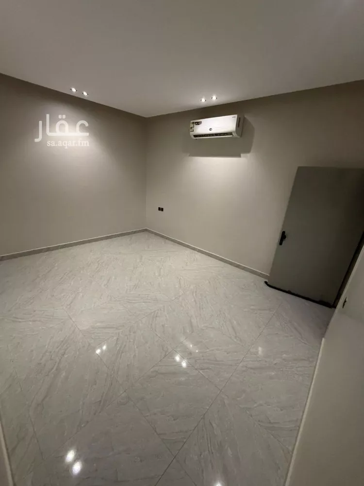 شقة للإيجار في شارع إسماعيل بن مبارك, حي الإزدهار, مدينة الرياض, منطقة الرياض صورة 3